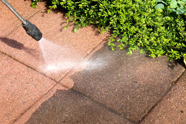 Why Choose Our Certified Pressure Washing Experts for Your Project Needs in Lesslie, SC?